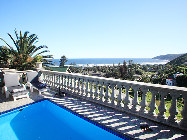 Splash pool with sun panels.
